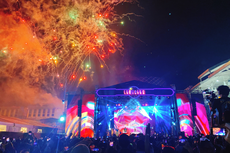 "Luminous" Bright New Year's Eve at La Piazza Summarecon Mall Kelapa Gading