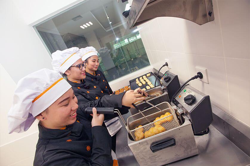 Yayasan Pendidikan Pradita Indonesia