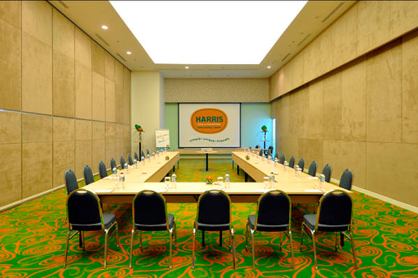 HARRIS Hotel & Conventions Kelapa Gading