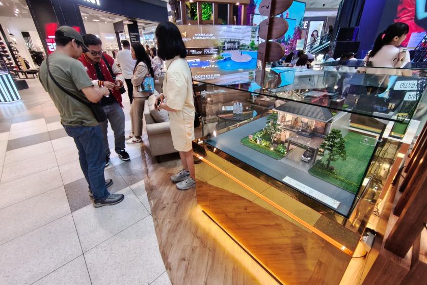 gallery/7547/Expo 2 Gallery 2.jpg