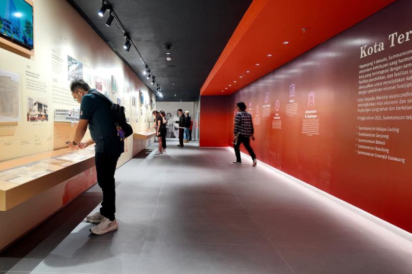 gallery/7555/Opening Discovery 3.jpg